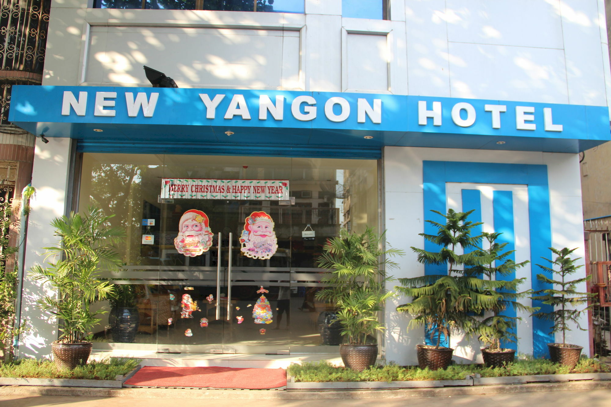 新仰光酒店 外观 照片